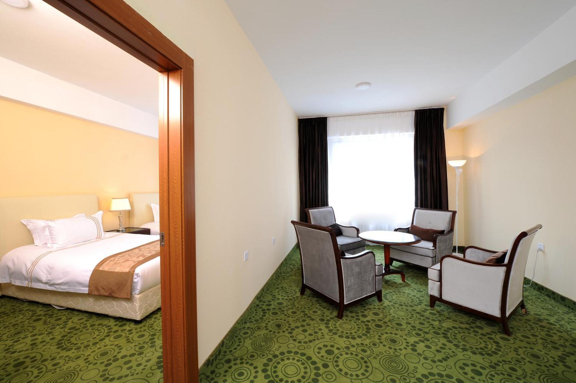 Alpha Hotel Улан-Батор Экстерьер фото