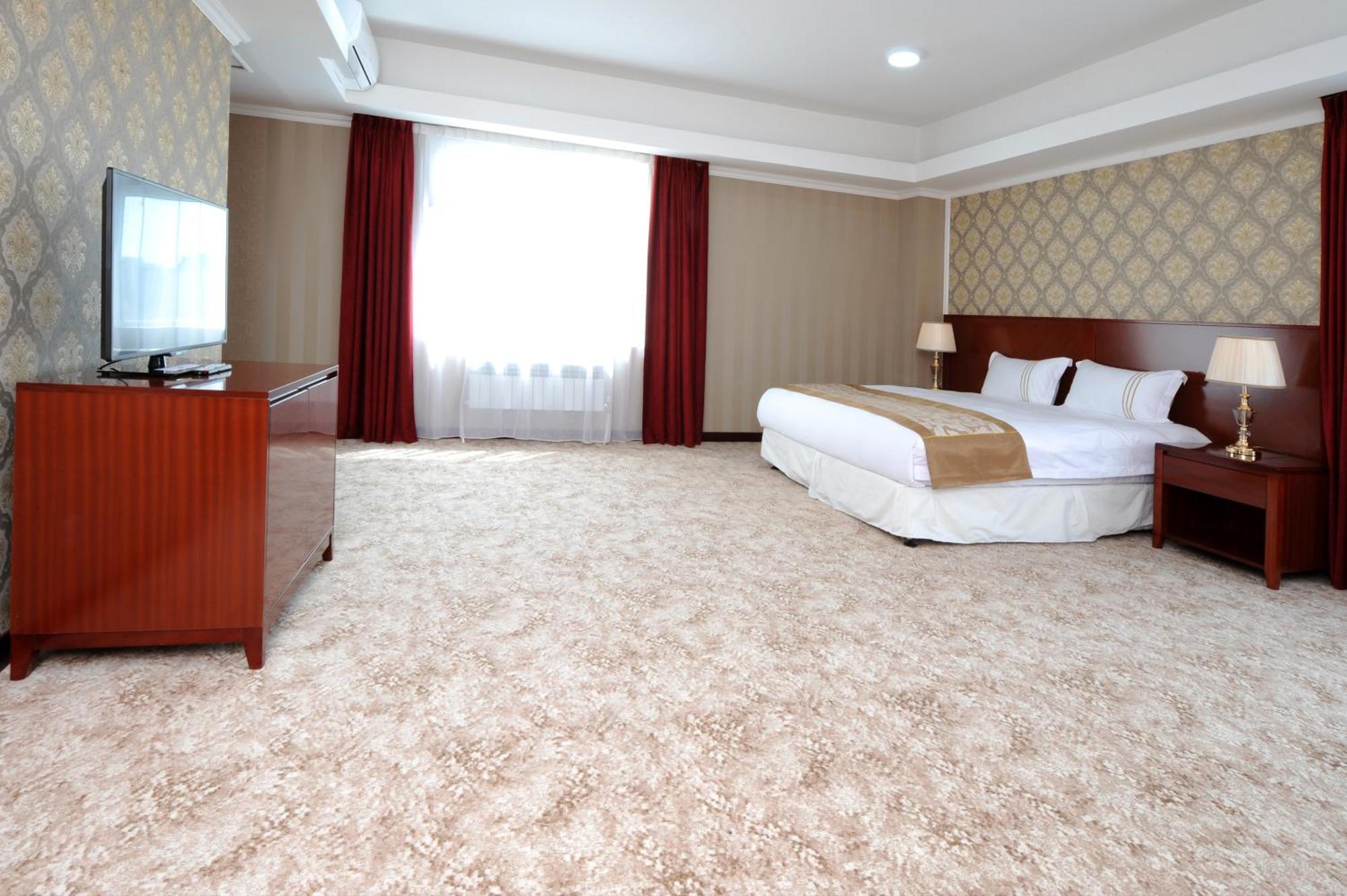 Alpha Hotel Улан-Батор Экстерьер фото